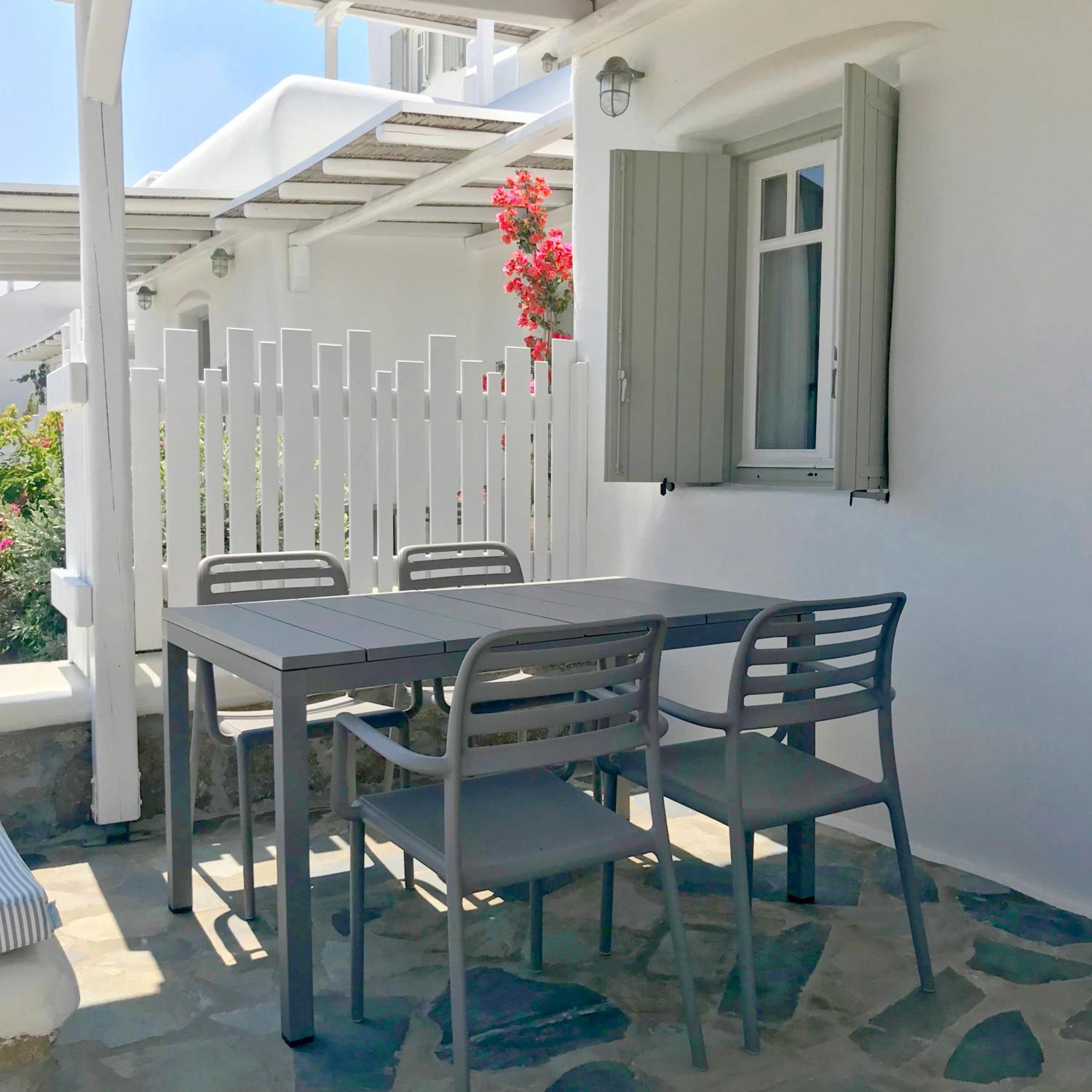 Yakinthos Residence Mykonos Town Екстериор снимка